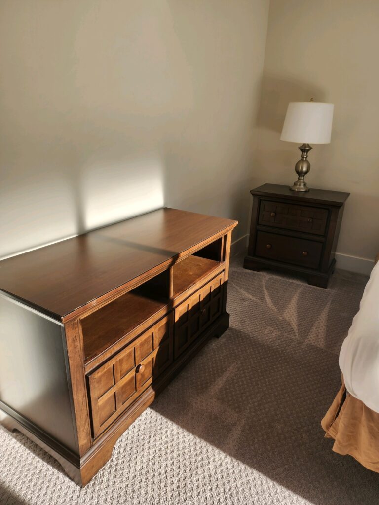 Drawers and a lamp