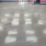 Clean comercial floor