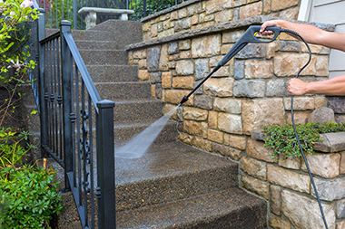 Expert Tukwila pressure washing in WA near 98032